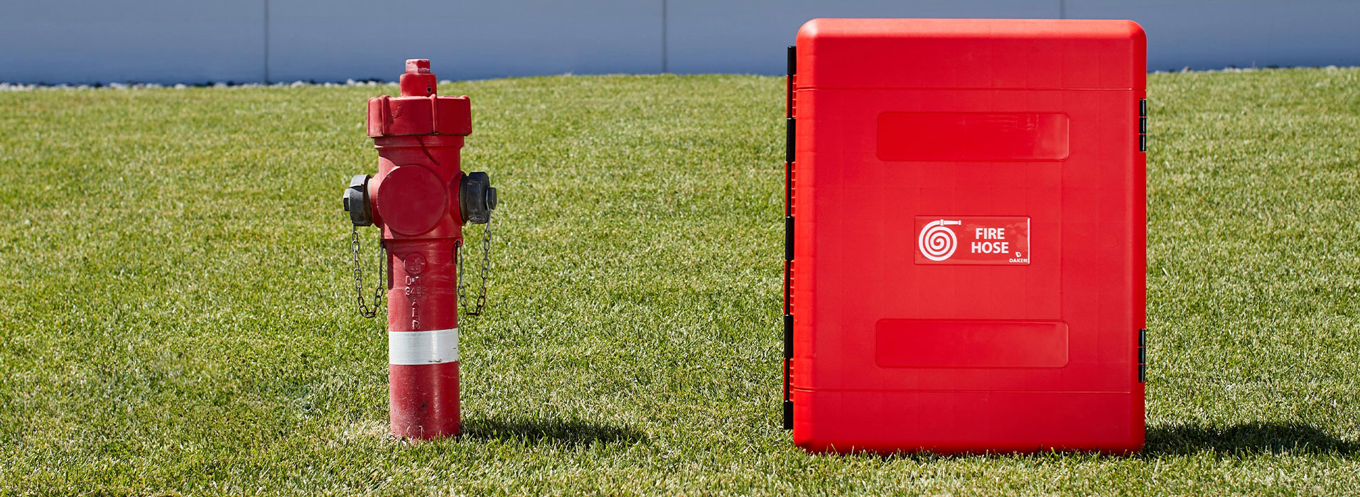 Dual hose reel cabinet